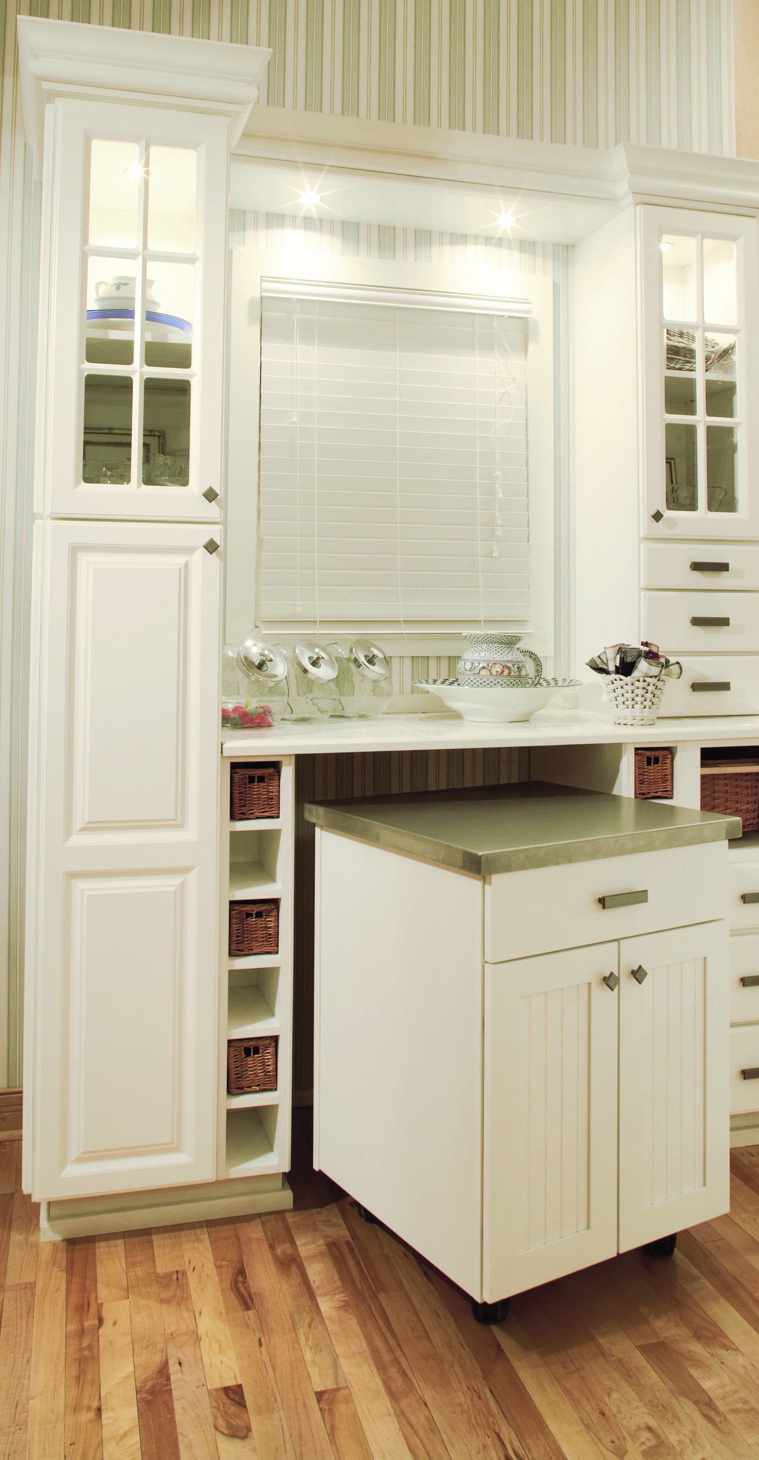 SSS_TMF_WHT Kitchen.jpg