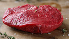 Produção recorde de carne bovina garante exportações e aumento na oferta do produto no mercado interno