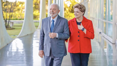 Dilma retorna ao Palácio da Alvorada, 8 anos após golpe