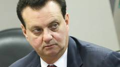 A CARTADA DE KASSAB PARA ACABAR COM POLARIZAÇÃO ENTRE LULA E FLÁVIO, POR CARLOS WAGNER*