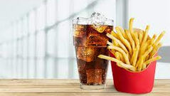 Batatas fritas e Coca cola, por Paulo Gaiger*