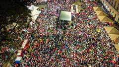 LULA REÚNE MAIS DE 50 MIL PESSOAS EM PORTO ALEGRE E REAFIRMA COMPROMISSO COM OS MAIS NECESSITADOS