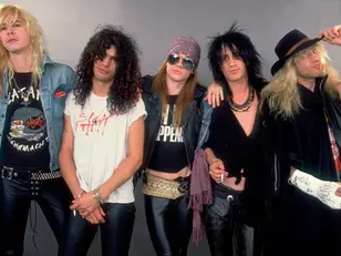 Guns N' Roses: após saída de Frank Ferrer, fãs especulam retorno de Steven Adler ou Matt Sorum