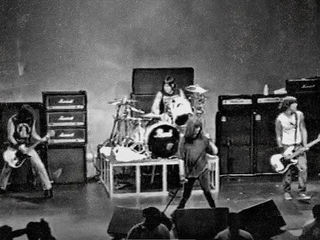 Há 30 anos, os Ramones faziam seu último show em uma noite histórica em Los Angeles