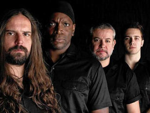 Sepultura recebe o produtor Jens Bogren e o cineasta Raul Machado em live hoje, às 16h