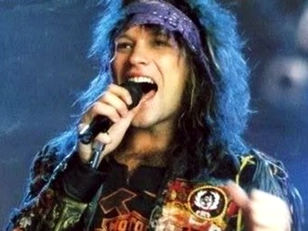 Há 32 anos, o Bon Jovi chegava ao topo da parada americana com “I’ll Be There For You”