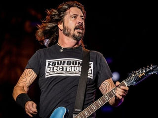 Foo Fighters lança videoclipe de "Waiting on a War"; assista