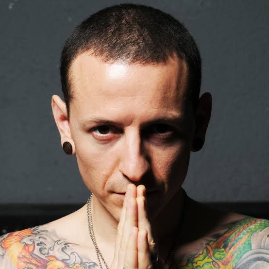 8 anos sem Chester Bennington: a intensidade de uma voz que marcou o rock