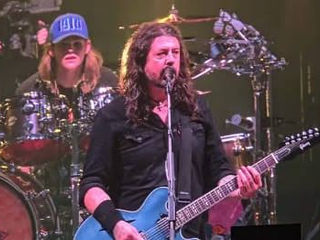 Favorito dos fãs, Shane Hawkins deve ficar de fora: Ilan Rubin pode ser o novo baterista do Foo Fighters