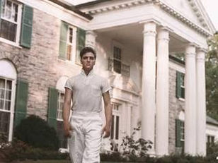 Graceland, a mansão de Elvis, reabrirá com mudanças após o fechamento por causa da pandemia.