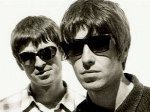 Há 25 anos, o Oasis chegava ao topo da parada britânica com o clássico “Don't Look Back In Anger”