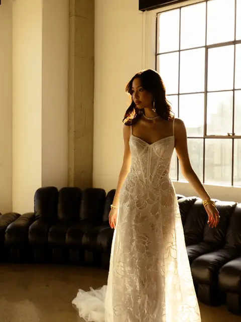 Glamorous Boho Sparkling Lace A-Line Wedding Dress with Spaghetti Straps