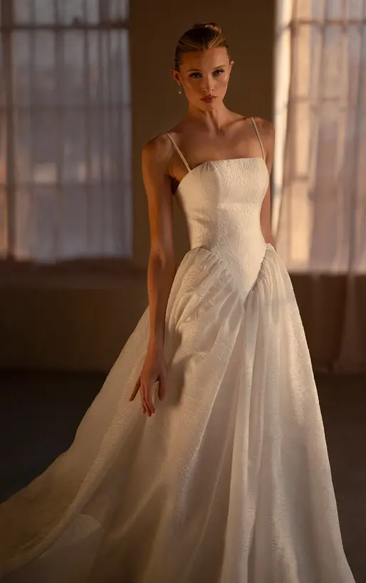 Halter neck wedding dress in Annapolis 