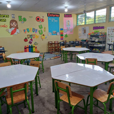 School Furniture Delivered to Fredy Omar Chavarría Kindergarten