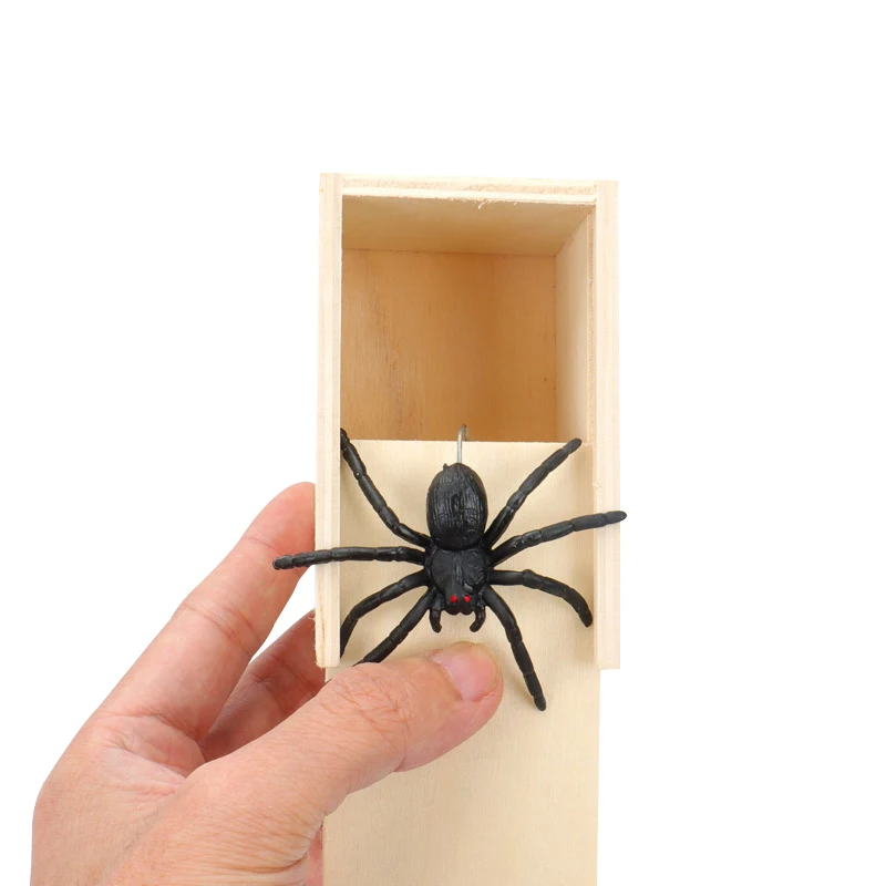 Miniatura: Caixa surpresa com aranha — detalhe 2