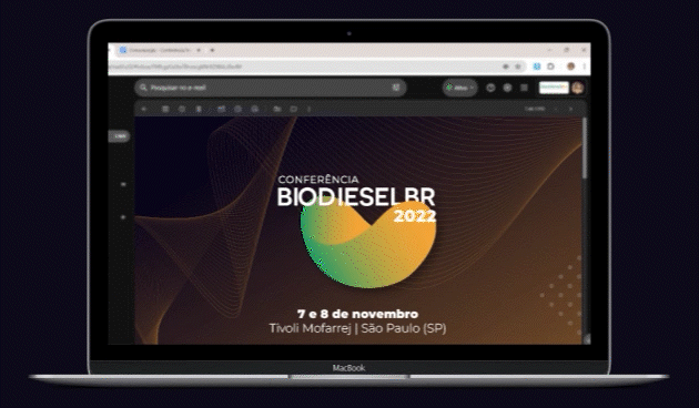 gif do email marketing criado para evento rolando na tela de um notebook