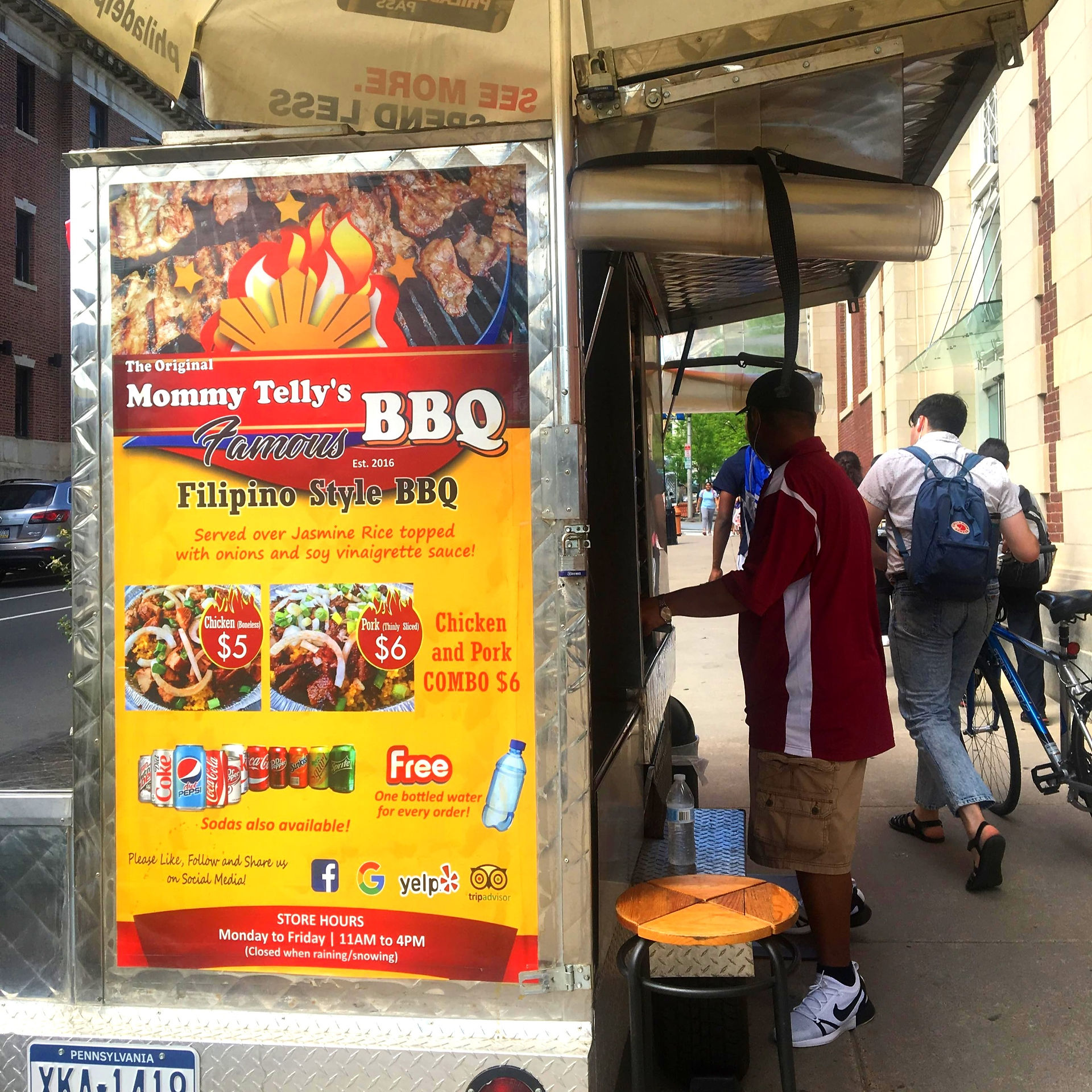 Mommy Telly's Famous BBQ Food Truck