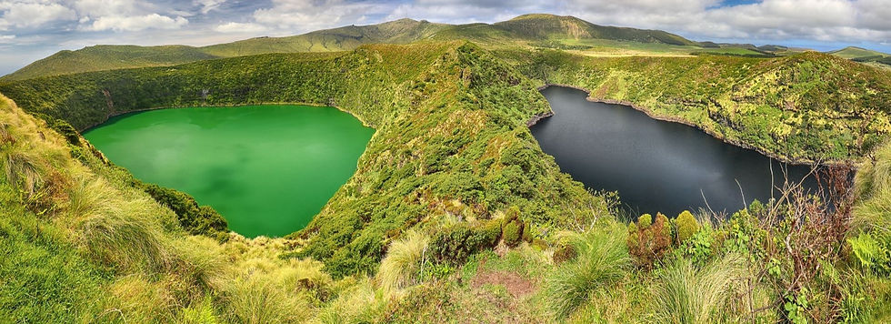 Lagoas Viewpoint - Lagoa Negra and Lagoa Comprida