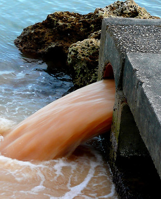 Agua contaminada