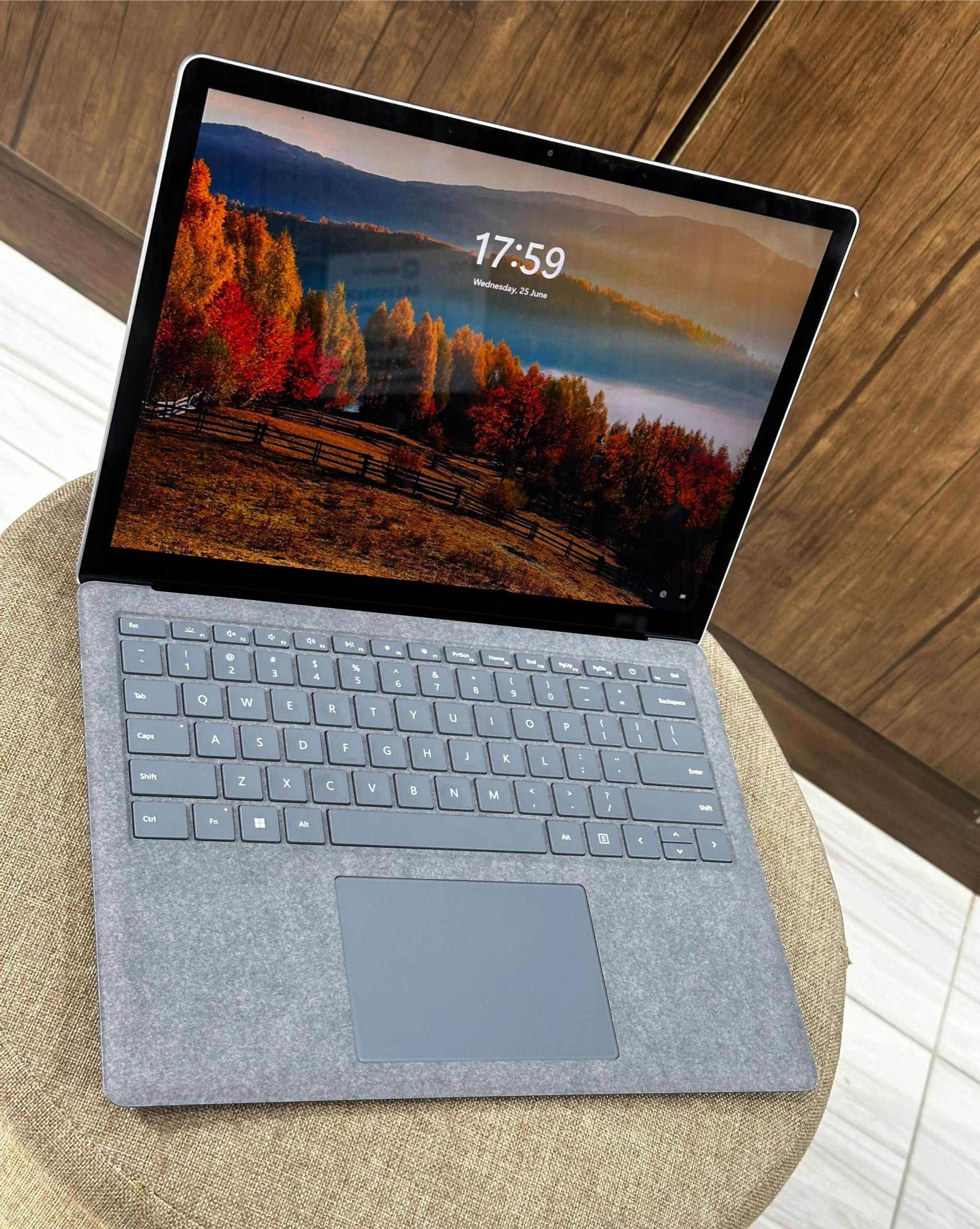 Microsoft Surface Laptop 4