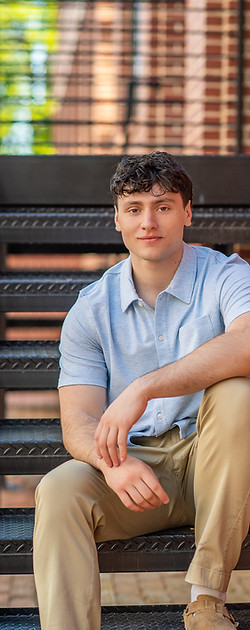 High school senior guy in Old Town Alexandria