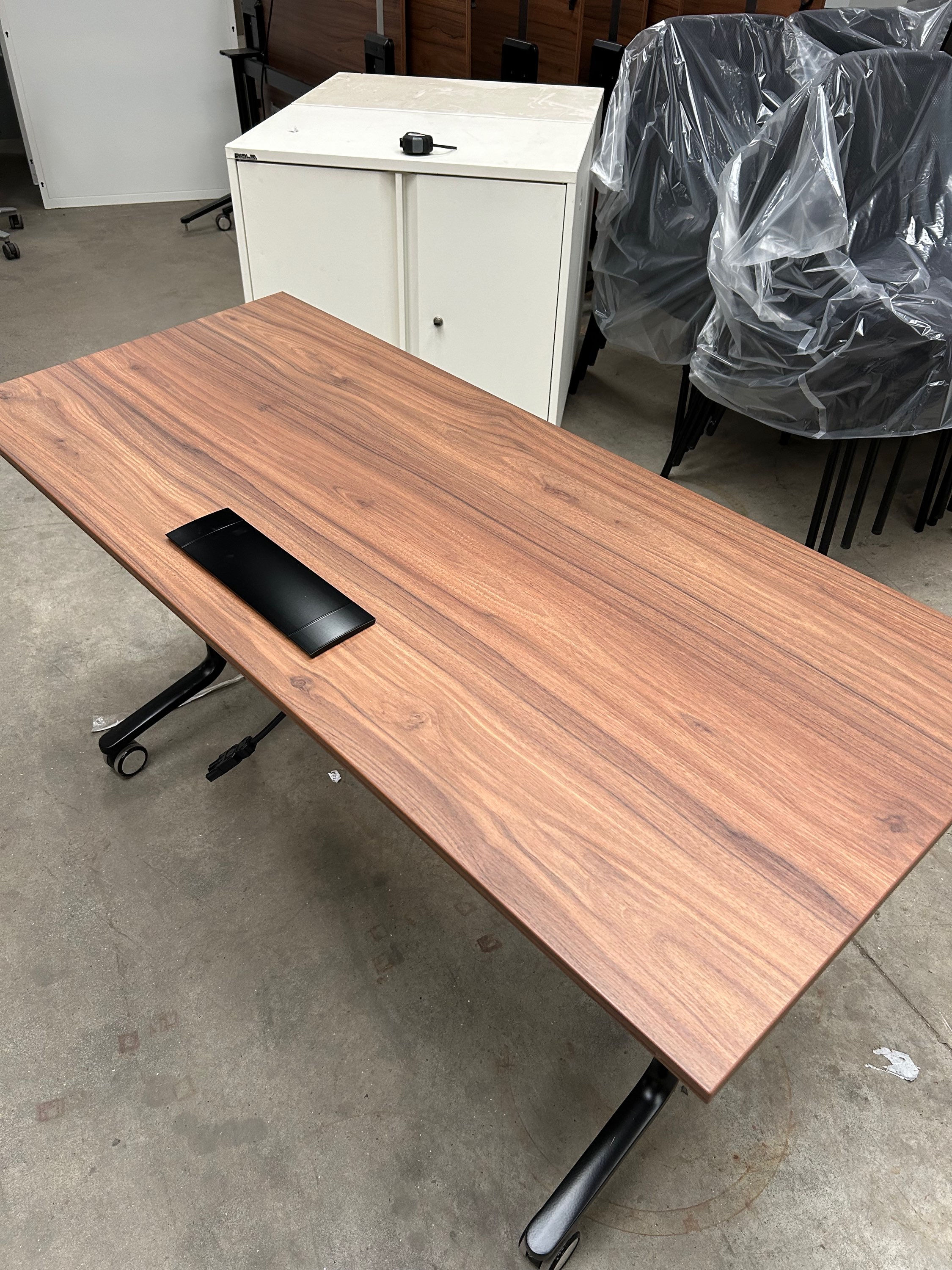 Table pliante - L140 x H74 x L60