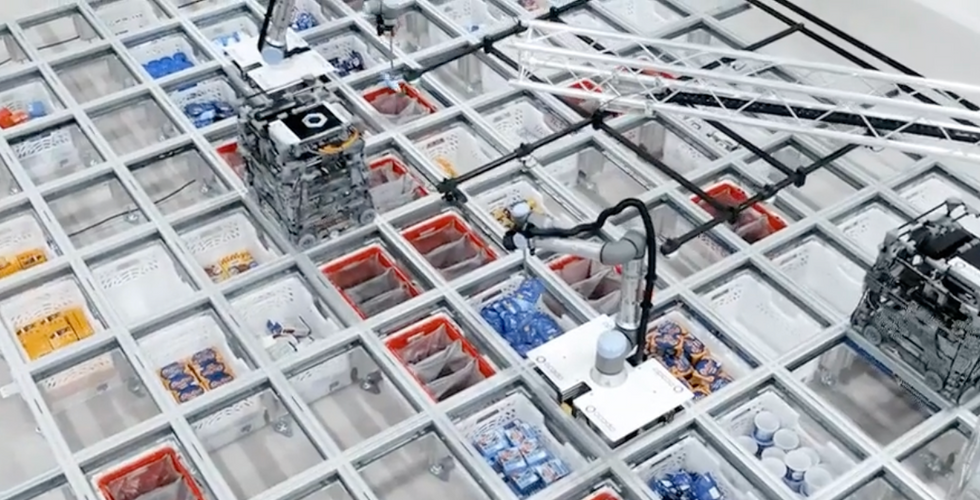 Coles/Ocado - Slide of robot picking