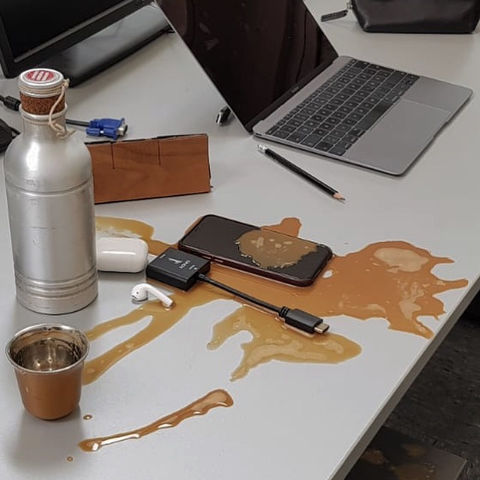 Dieses Angebot umfasst eine professionelle Analyse der Problemsituation sowie die Entwicklung individueller Lösungsstrategien, um Dein Projekt erfolgreich zu machen.
 
Ich setze dabei auf konventionelle und agile Methoden des Projektmanagements und arbeite eng mit Dir und Deinem Team zusammen, um eine optimale Umsetzung der Lösungen zu gewährleisten.
 
Durch meine langjährige Erfahrung habe ich ein breites Spektrum an Problemlösungen in internationalen Projekten kennengelernt und kann Dir daher schnell und effektiv dabei helfen, Deine Herausforderungen zu bewältigen.
 
Kontaktiere mich, um mehr über meine Dienstleistungen im Bereich Problemlösungen im laufenden Projekt zu erfahren und Dein Projekt wieder auf Kurs zu bringen.​