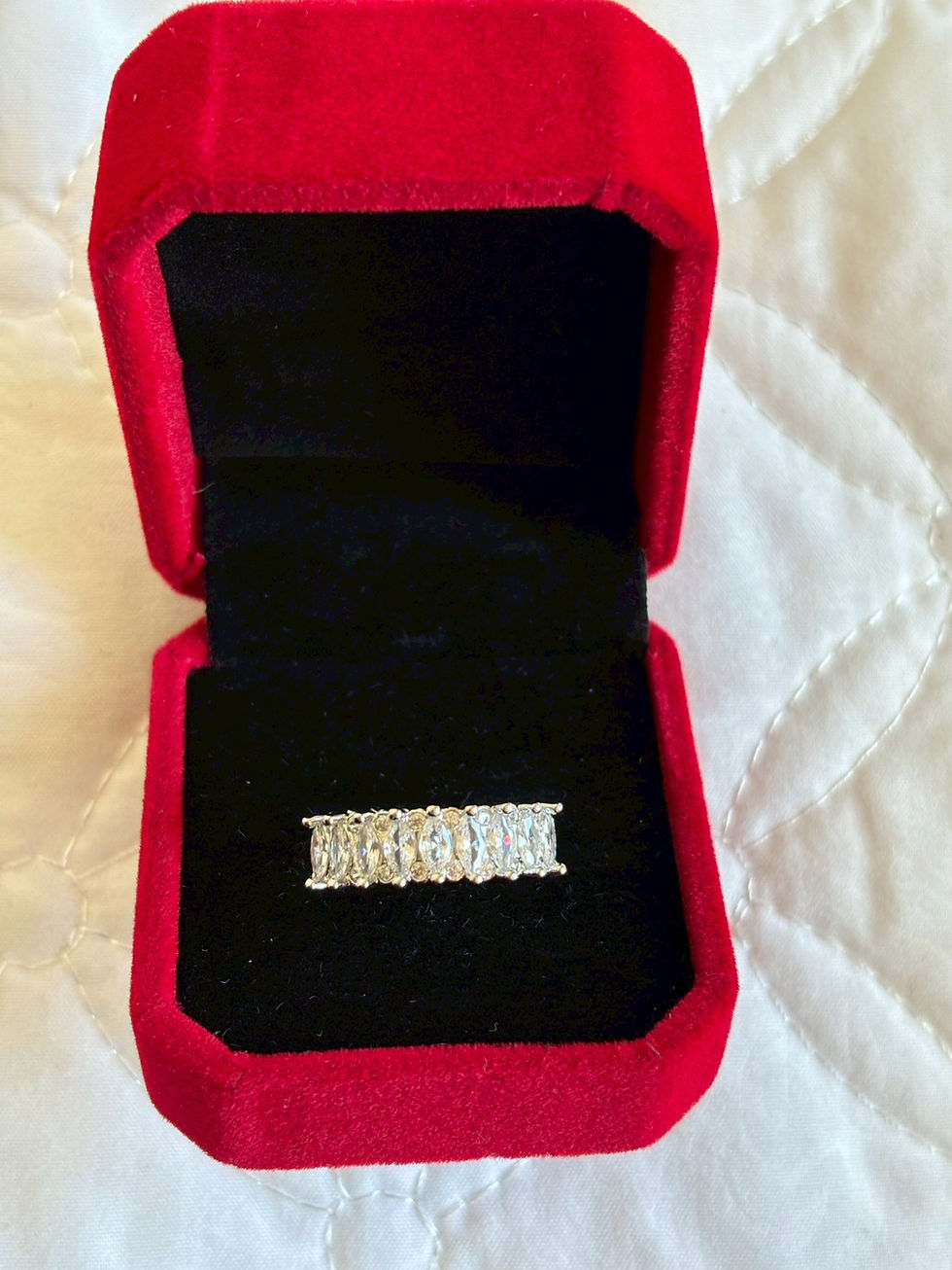 サムネイル： バケットダイヤモンドリング