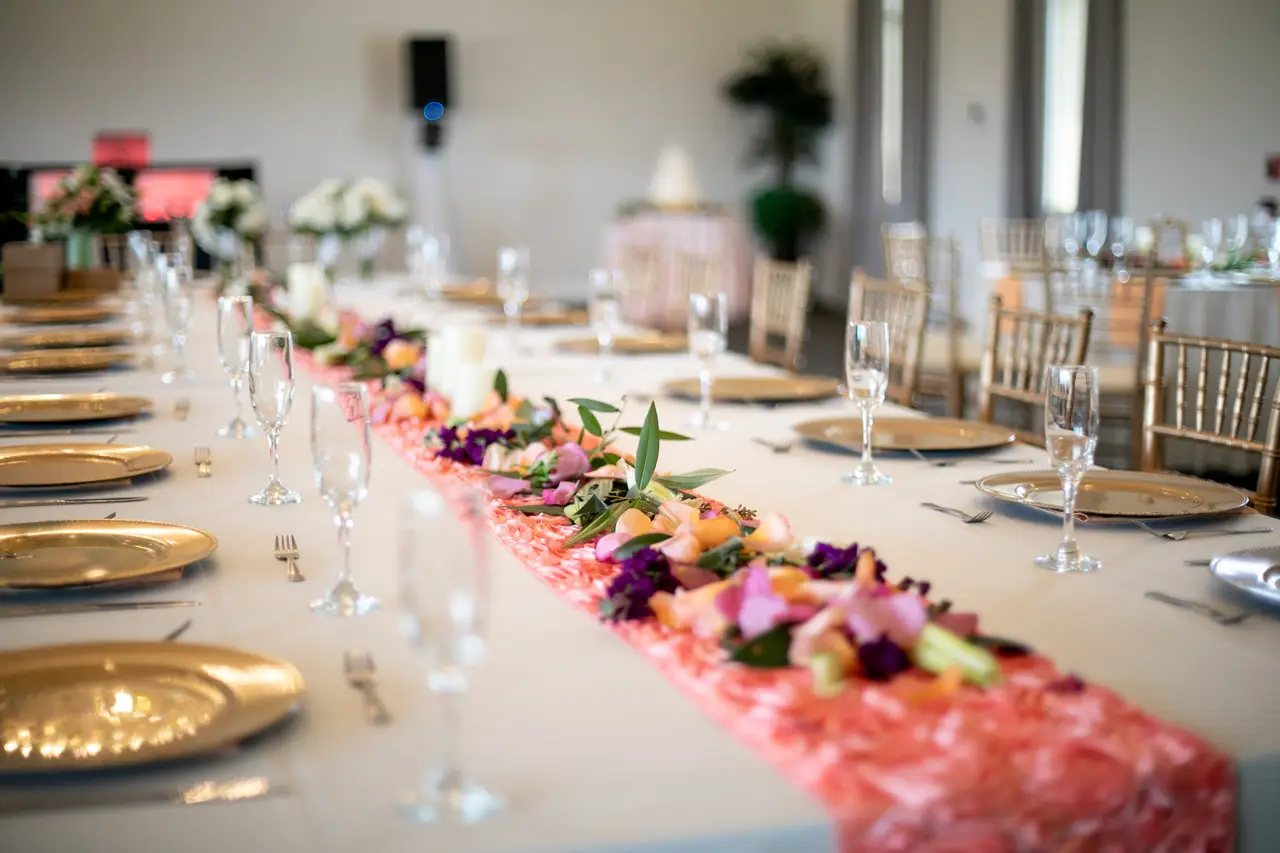 Wedding-Table-Setting.WEBP