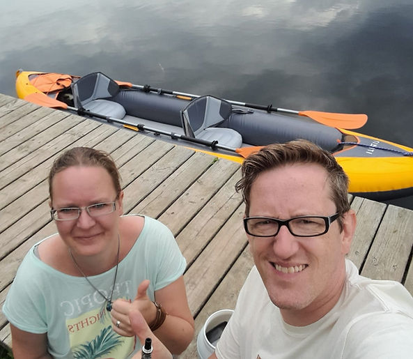 Itiwitt X 100 im Wasser an einem Steg
