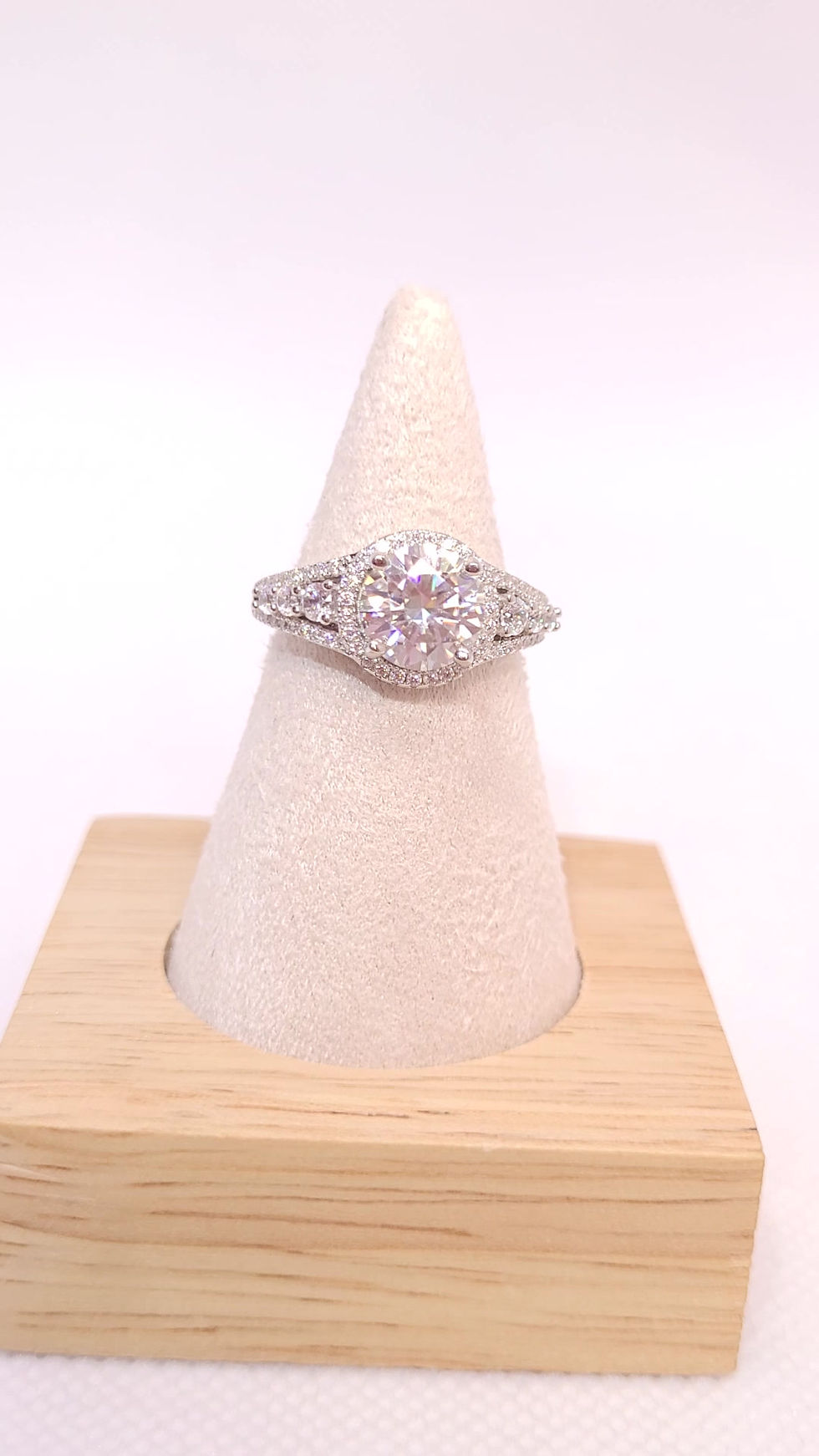 Miniatura: Anillo de moissanita de 2 quilates