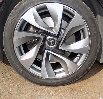 Diamond cut Citroen wheel