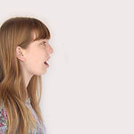 Jeune-femme-Parler