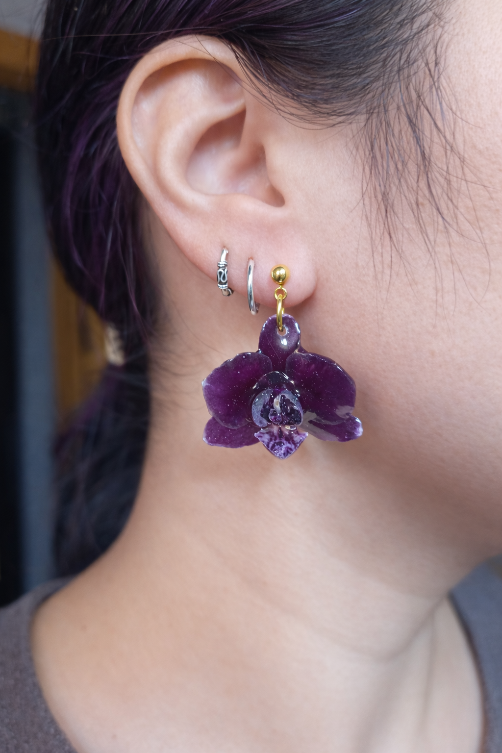 Pendientes orquídea baby "Violeta cristal"