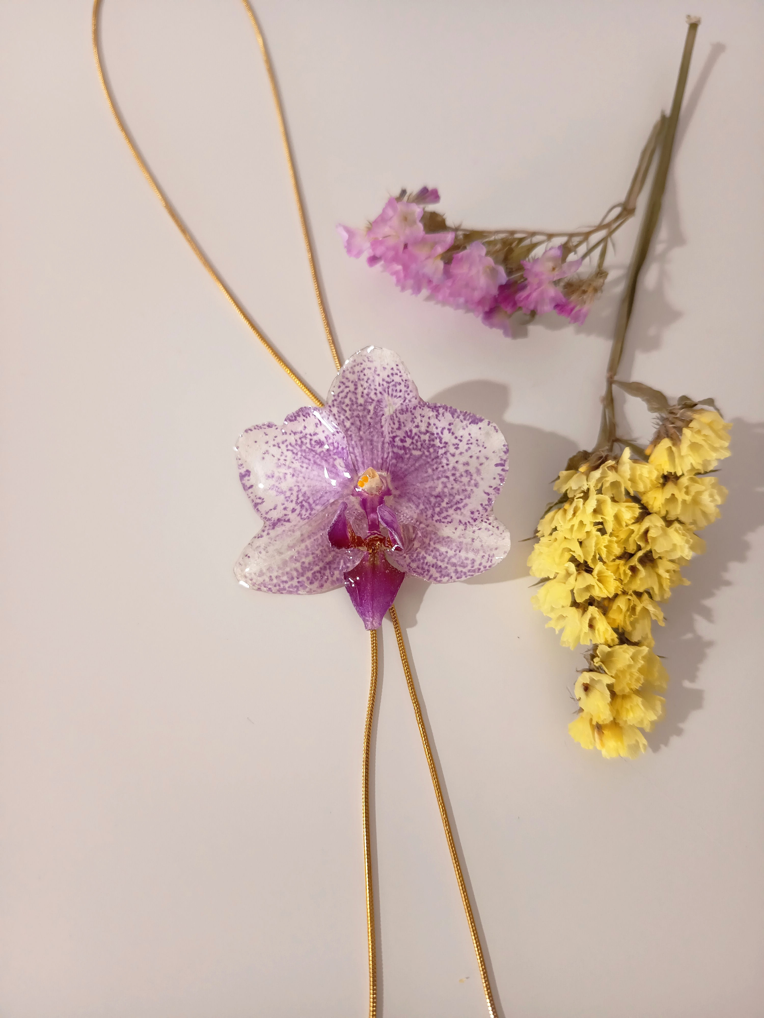 Collar orquídea baby/medi "Bruma Lavanda"