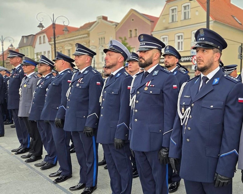 Asp. sztab. Adam Szymaszek ze Srebrnym Medalem za Długoletnią Służbę