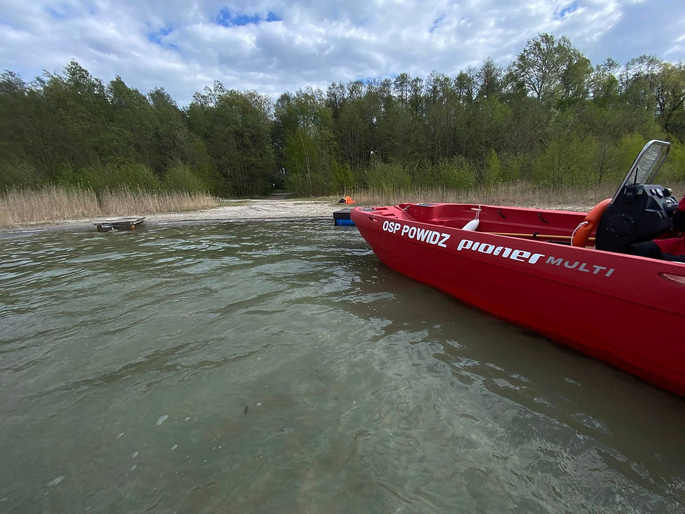Akcja służb na Jeziorze Powidzkim