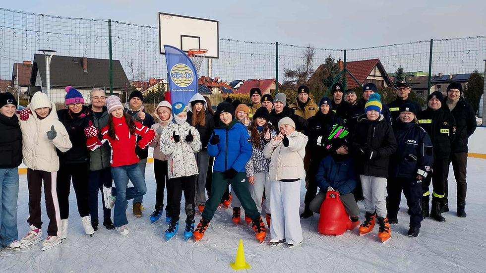Mundurowi uczyli dzieci, jak bezpiecznie wypoczywać zimą