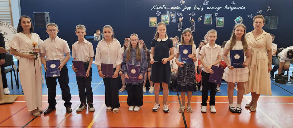 Zakończenie roku szkolnego w klasach IV-VII w szkole podstawowej w Golinie