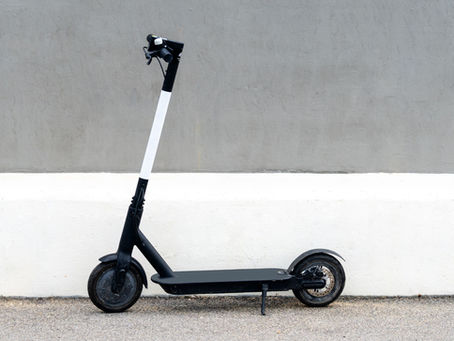 13-latek na hulajnodze potrącił pieszego. Sąd nie miał litości