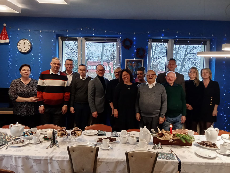 „Chcemy, aby każdy poczuł się jak w rodzinie” – Święta w Domu Pomocy Społecznej w Strzałkowie