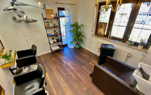 Blick in den Friseursalon Auras