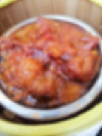 糖醋排骨 (sweet and sour pork ribs)