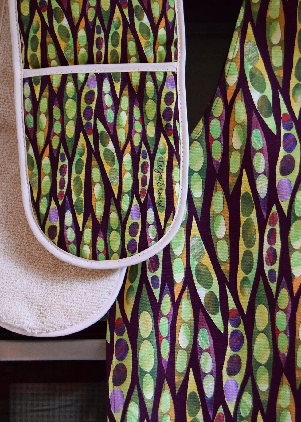 Thumbnail: Runner Beans Apron