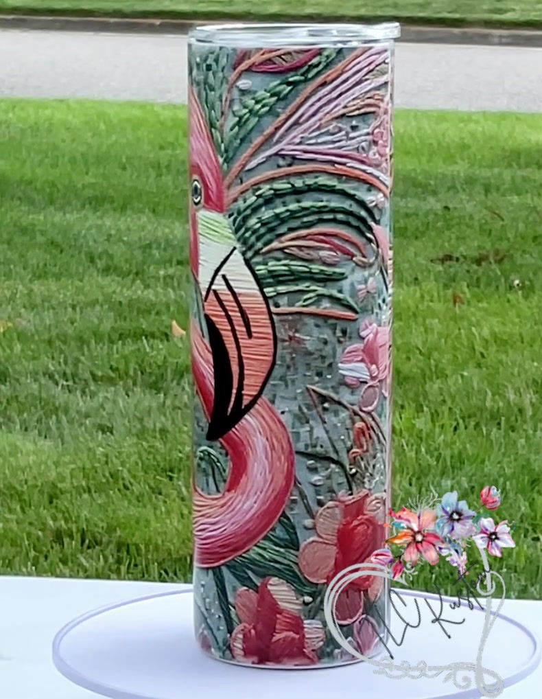 Thumbnail: 30oz Skinny - Embroidered Flamingo