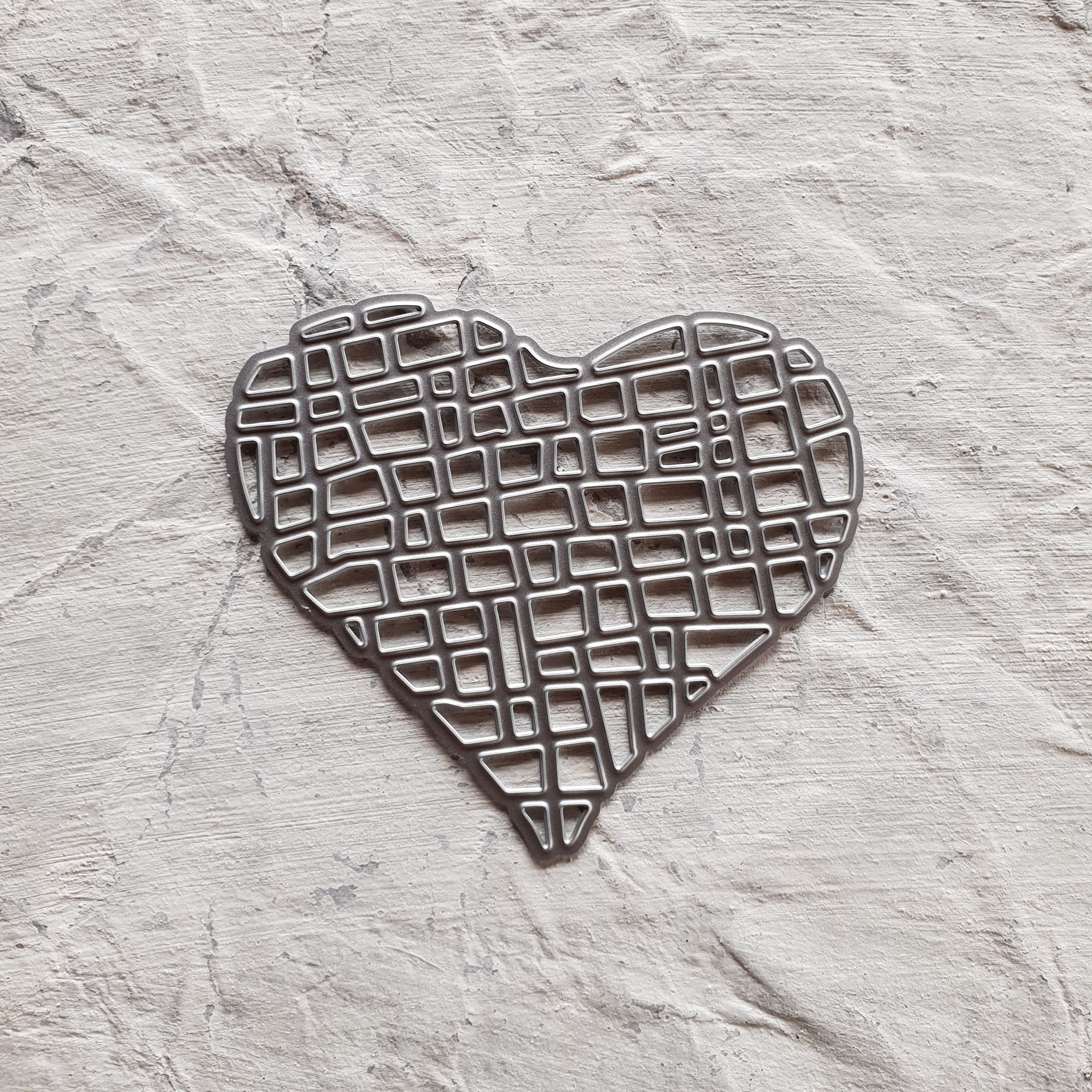 BACKSTEIN HERZ (RANDLOSER LOCHSTANZER)