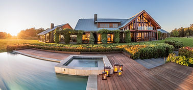 Spicers peak lodge.jpg