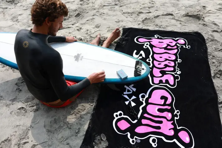 Thumbnail: Bubble Gum Surf Wax Big Beach Towel - Pink