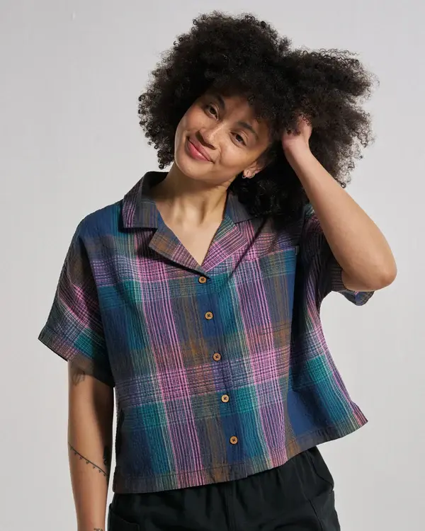 Thumbnail: Passenger Women's Arden Short Sleeve Shirt - Rich Navy